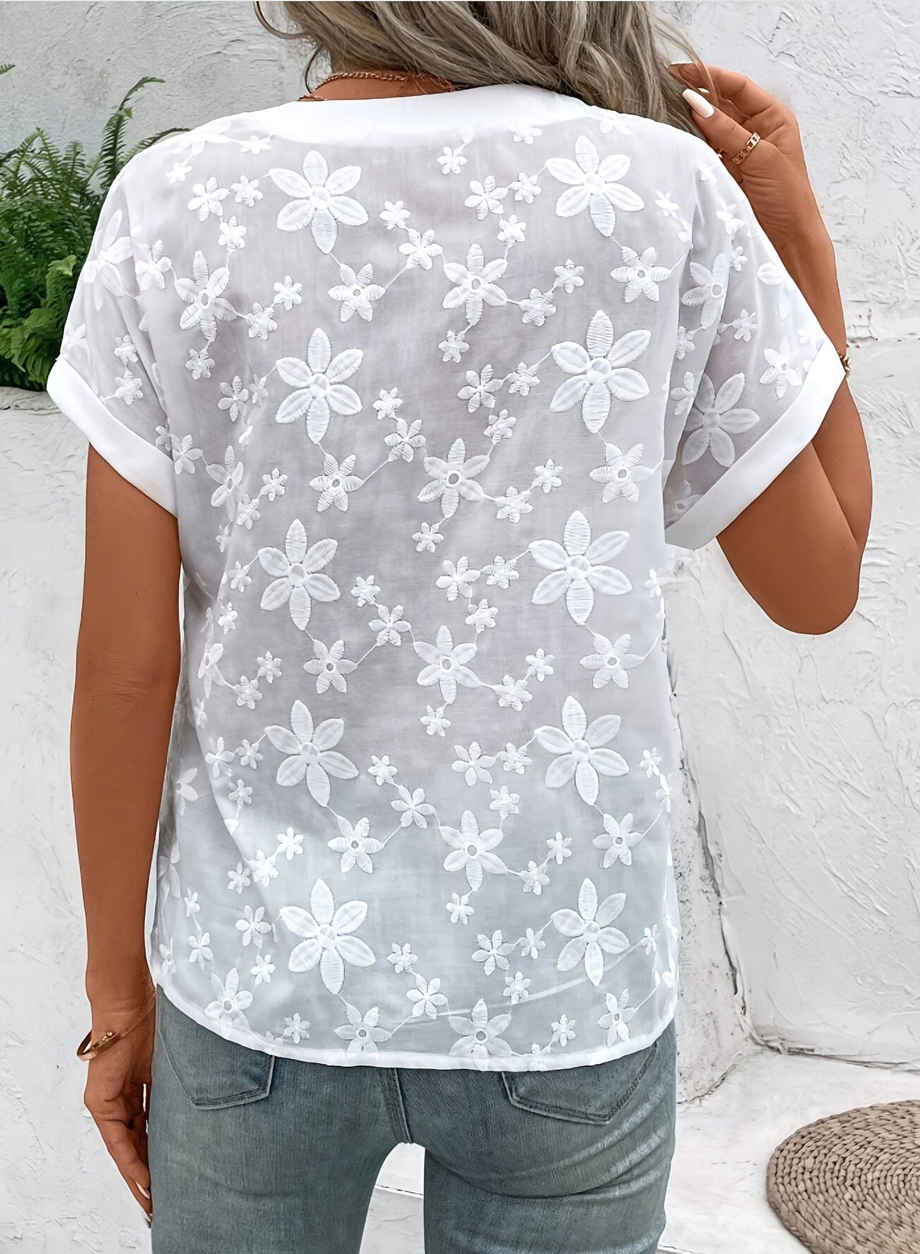 Carly – Elegant White Blouse