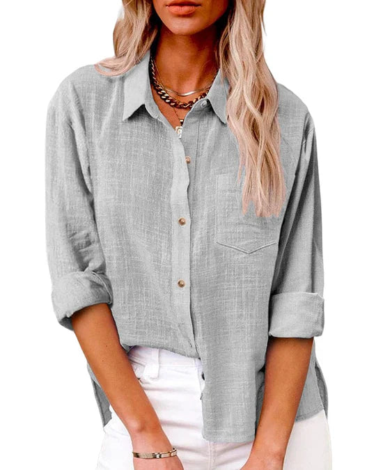 https://cdn.shopify.com/s/files/1/0646/2626/2284/files/Ancelina-_Lang_rmelige_Taschenbluse_Grau.webp?v=1740795463
