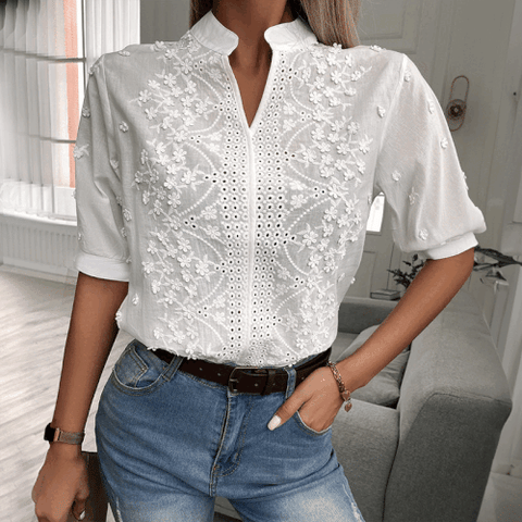 Yolanda- Bluse mit V-Ausschnitt und Spitze