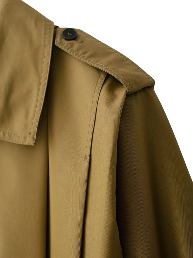 Vivica – Schicke Kurzjacke mit Faltenbesatz und Einreiher-Design