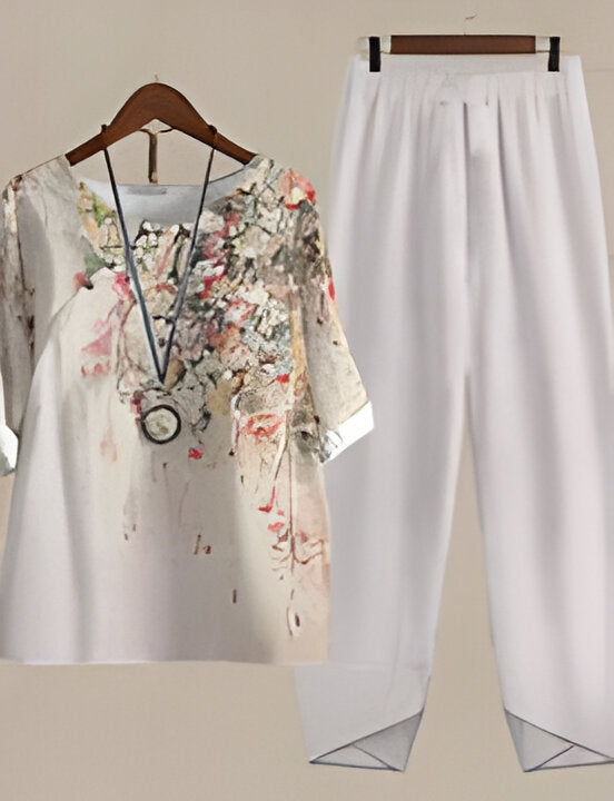 https://cdn.shopify.com/s/files/1/0646/2626/2284/files/Arabela-_L_ssiges_Outfit_Wei.jpg?v=1740784362