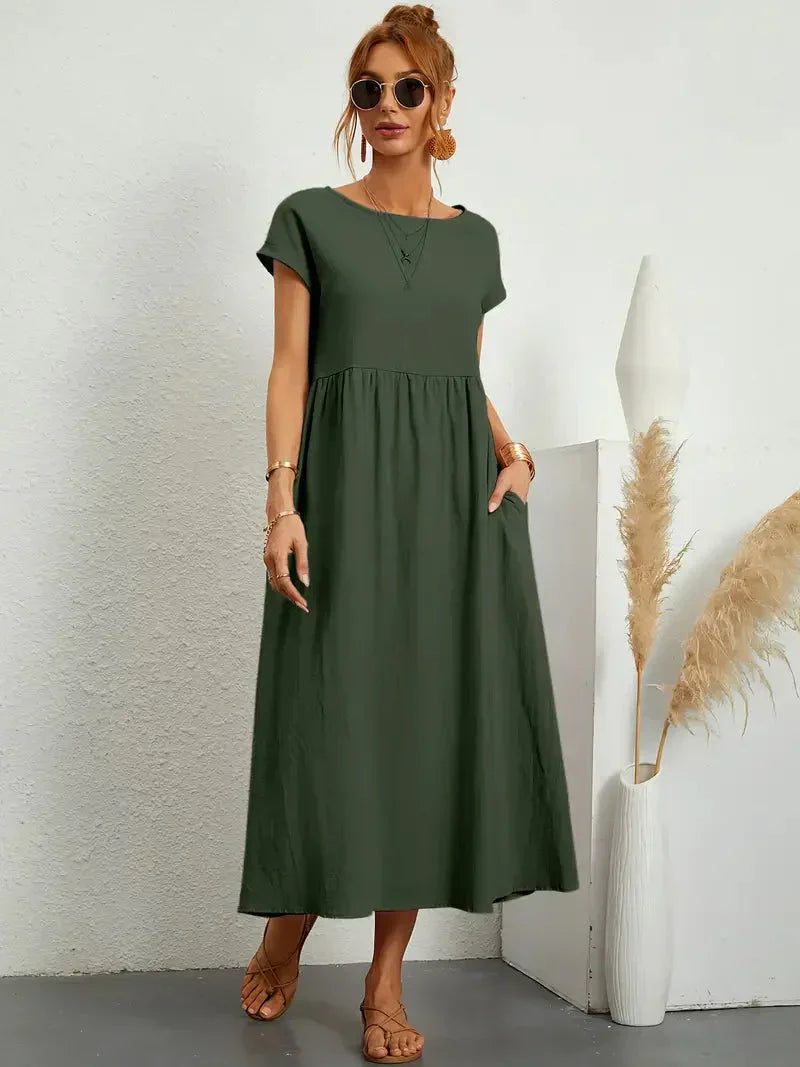 https://cdn.shopify.com/s/files/1/0646/2626/2284/files/Cecilia-Maxikleid-Lassiges-lockeres-Kleid-fur-den-Sommer-Leyna-Moda-13.webp?v=1740404831