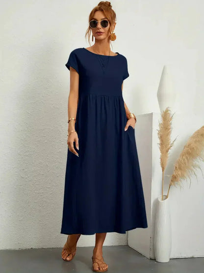 https://cdn.shopify.com/s/files/1/0646/2626/2284/files/Cecilia-Maxikleid-Lassiges-lockeres-Kleid-fur-den-Sommer-Leyna-Moda-15.webp?v=1740404831