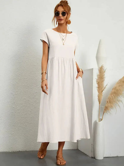 https://cdn.shopify.com/s/files/1/0646/2626/2284/files/Cecilia-Maxikleid-Lassiges-lockeres-Kleid-fur-den-Sommer-Leyna-Moda-3.webp?v=1740404830