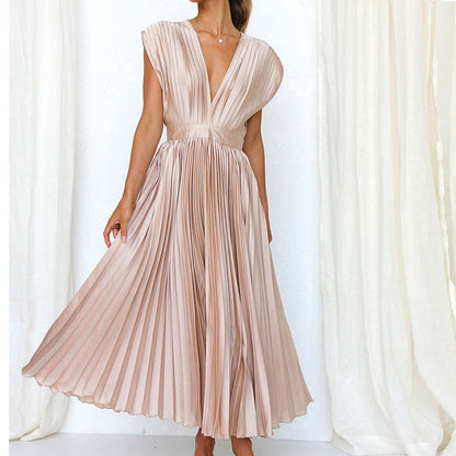 https://cdn.shopify.com/s/files/1/0646/2626/2284/files/Jessika_-_Damen_Elegantes_V-Ausschnitt_Kleid_rmellos_Champagner.jpg?v=1740472389