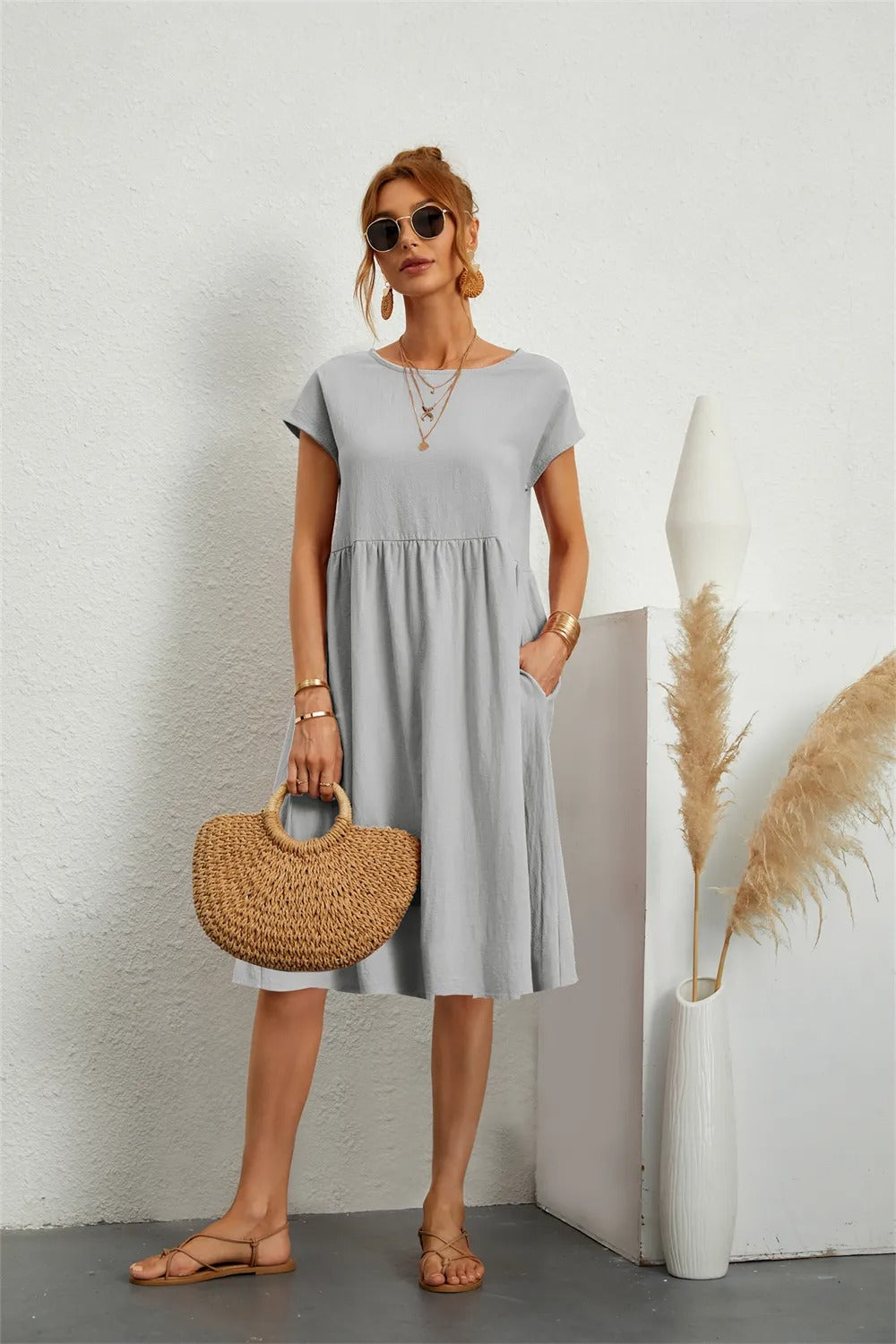 https://cdn.shopify.com/s/files/1/0646/2626/2284/files/Jette_-_Damen_elegantes_Kleid_Grau.jpg?v=1740464432