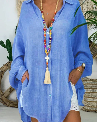https://cdn.shopify.com/s/files/1/0646/2626/2284/files/Silvana-_hemd_f_r_Frauen_in_bergr_e_Blau.jpg?v=1740394847