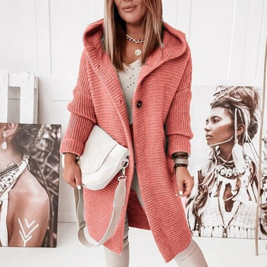 https://cdn.shopify.com/s/files/1/0646/2626/2284/files/kuschelige-cardigan-strickjacke-amodafashion-de-1_6962046e-a4ca-49ba-83ef-374f3002f2e6.jpg?v=1738161576