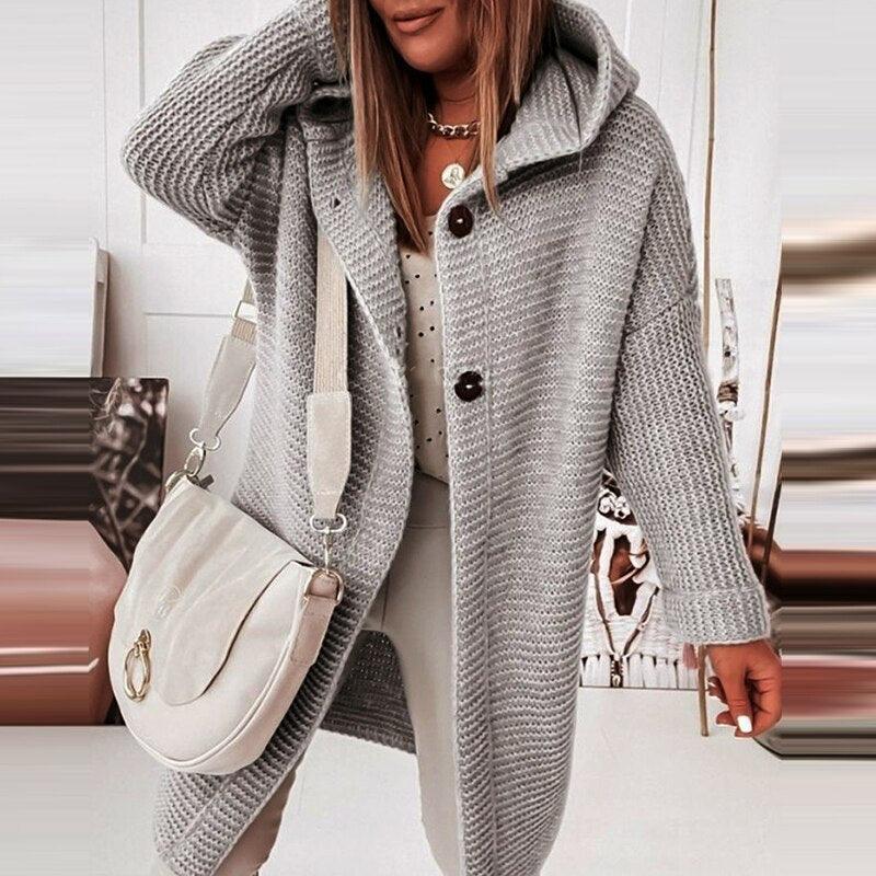 https://cdn.shopify.com/s/files/1/0646/2626/2284/files/kuschelige-cardigan-strickjacke-amodafashion-de-4_42c9222f-3322-46a6-9bd1-abe940c2c7b0.jpg?v=1738161576