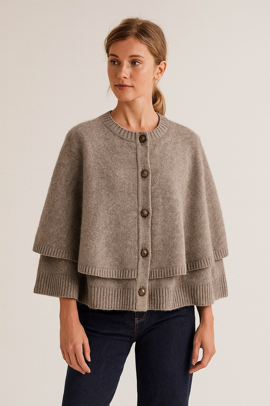 Maxine | Hochwertige Winter-Strickjacke mit Kapuze